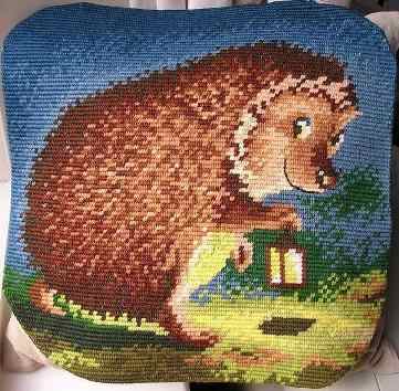 Схема вышивки "Kids Hedgehog Pillow"